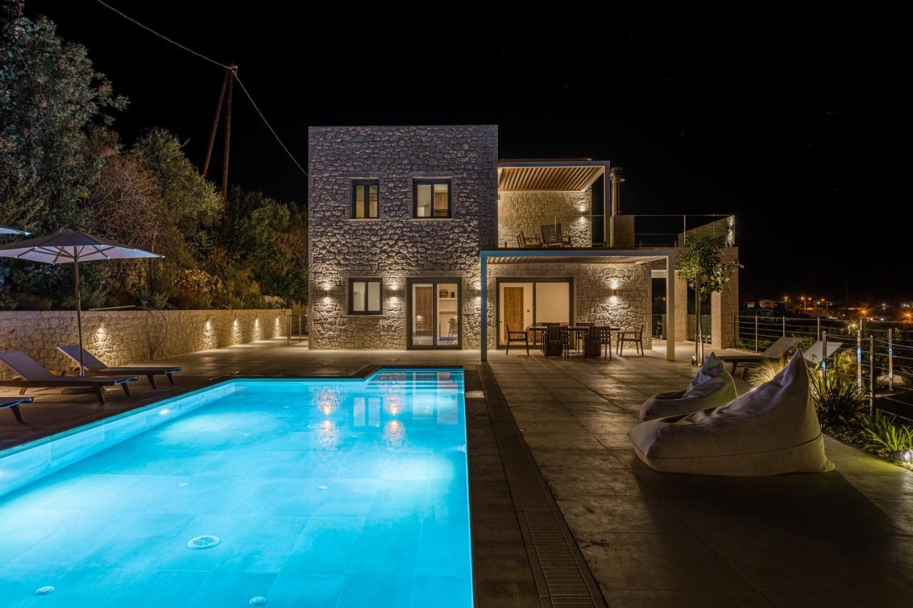 Manitennisvillas Stoúpa Exteriér fotografie
