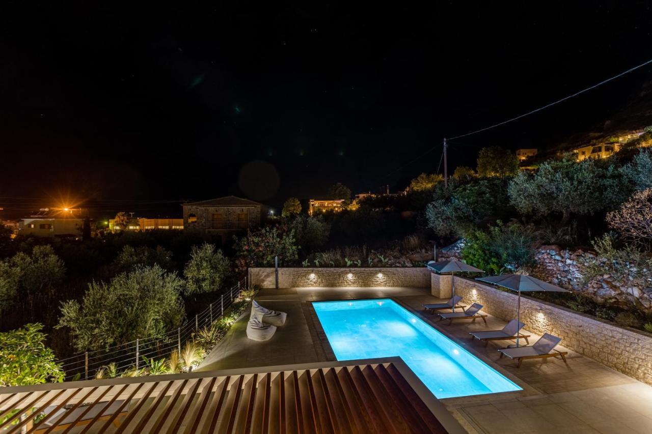 Manitennisvillas Stoúpa Exteriér fotografie